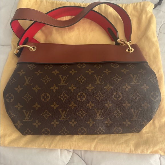 LOUIS VUITTON TUILERIES BESACE - Picture 12 of 16